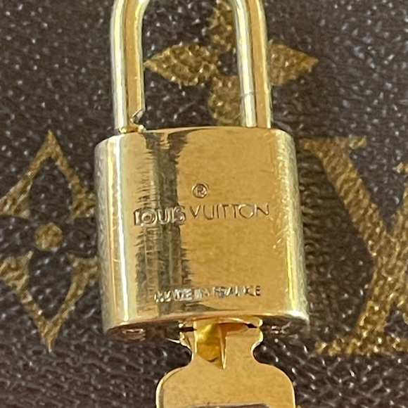 Lot of 2 Louis Vuitton Authentic Brass Lock and Key Set #303 and #304 - Picture 14 of 16